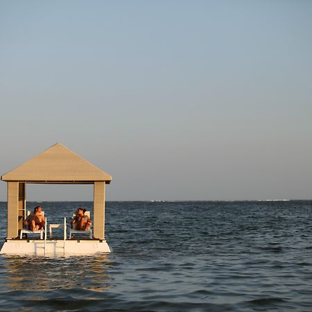 Puri Santrian Beach Resort And Spa Sanur  Exterior photo