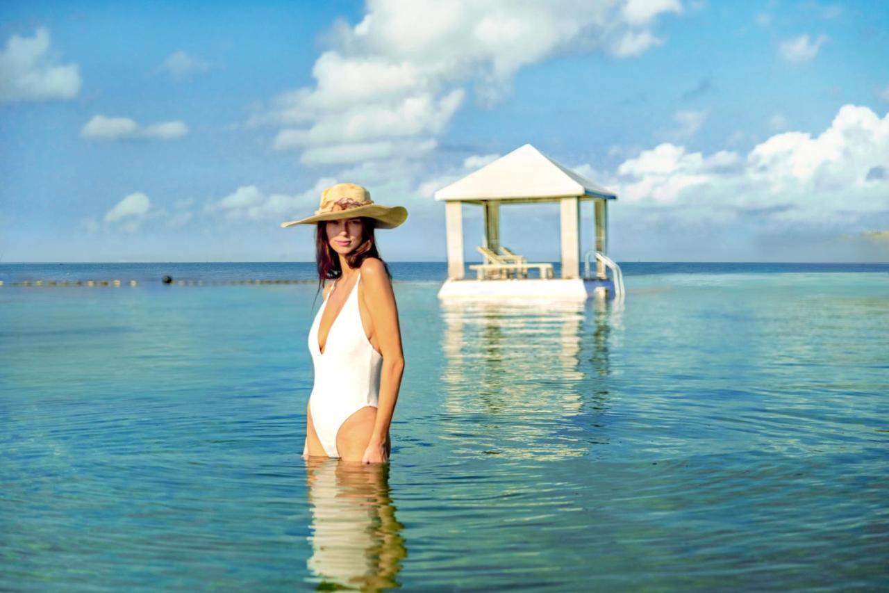 Puri Santrian Beach Resort And Spa Sanur  Exterior photo