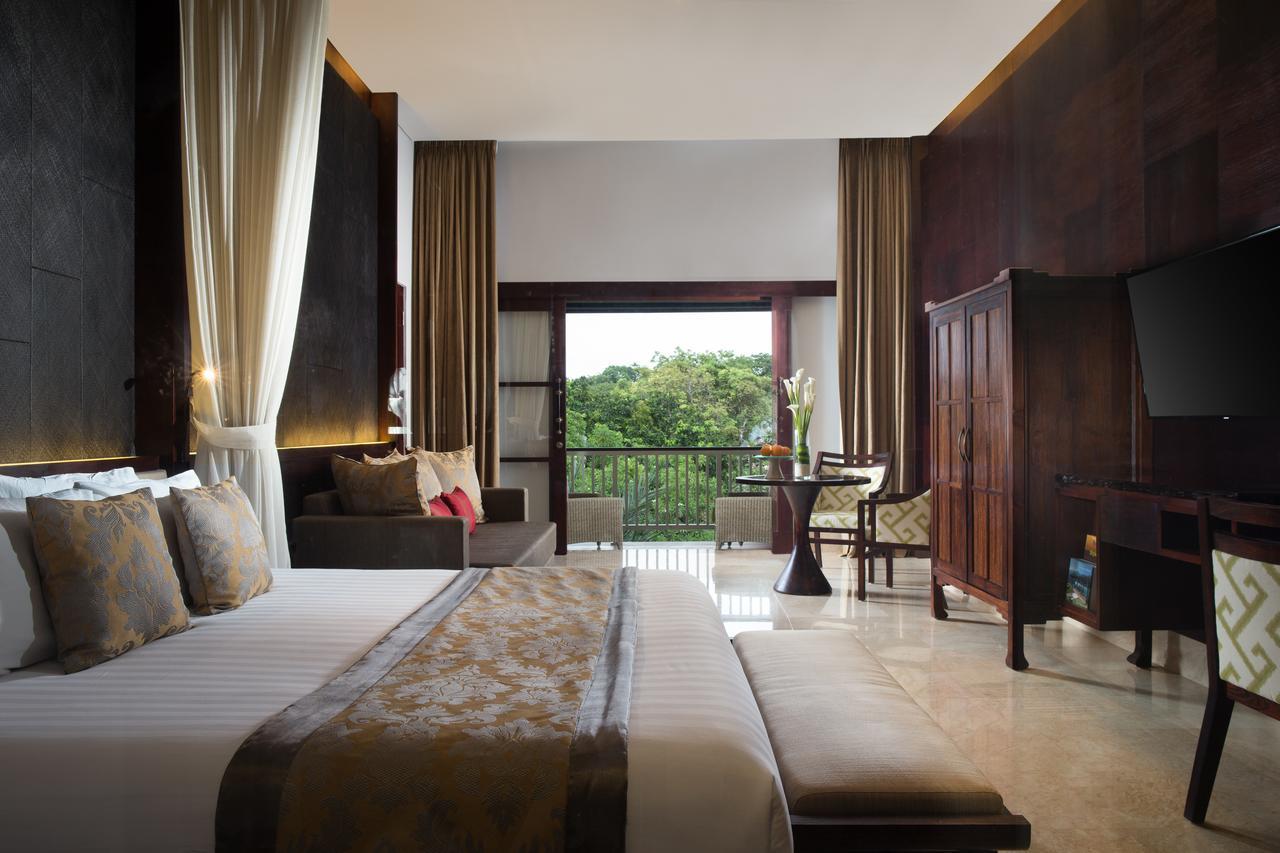 Puri Santrian Beach Resort And Spa Sanur  Exterior photo