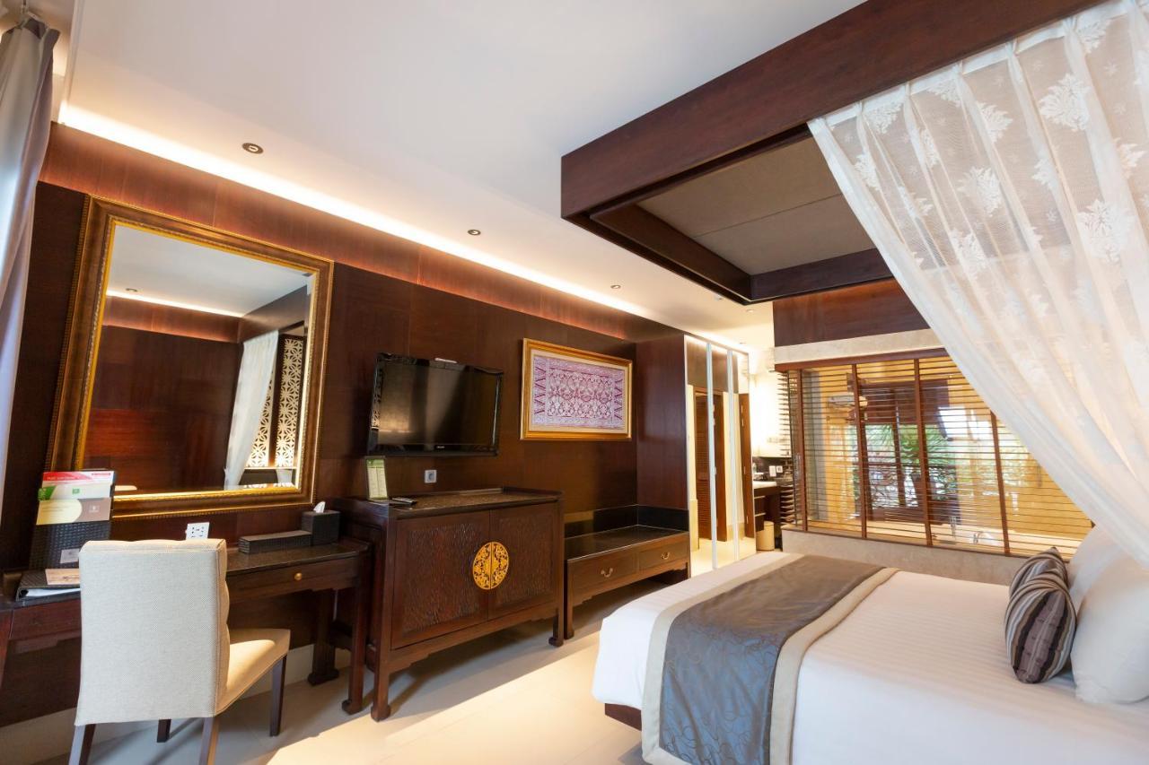 Puri Santrian Beach Resort And Spa Sanur  Exterior photo