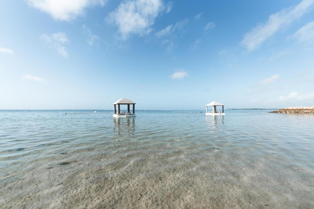 Puri Santrian Beach Resort And Spa Sanur  Exterior photo